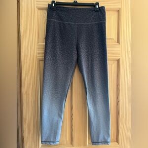 Zyia Active Black and Gray Leopard Ombré Leggings‎ Size 12